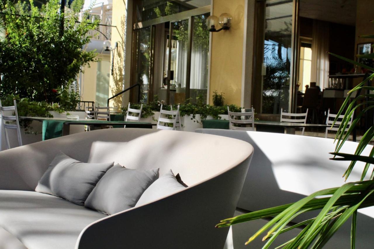 Hotel Tre Corone Garda  Ngoại thất bức ảnh