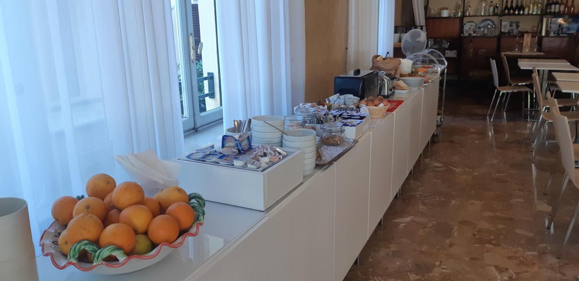 Hotel Tre Corone Garda  Ngoại thất bức ảnh