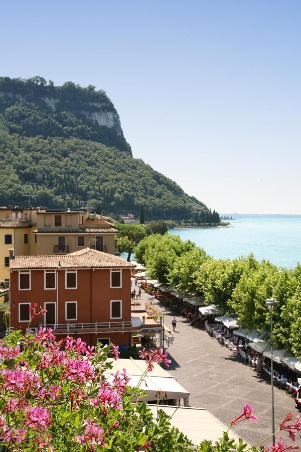 Hotel Tre Corone Garda  Ngoại thất bức ảnh